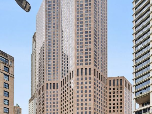 950 N Michigan Avenue , Unit 3802, Chicago, IL 60611