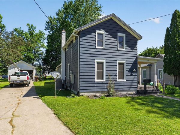728 W Hanover Street, Marshall, MI 49068