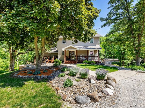 3913 NE 150th Avenue , Cambridge, IA 50046