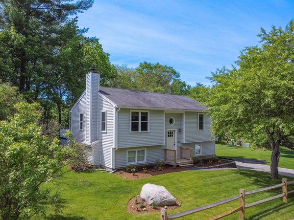 51 Woodlands Drive, Epping, NH 03042