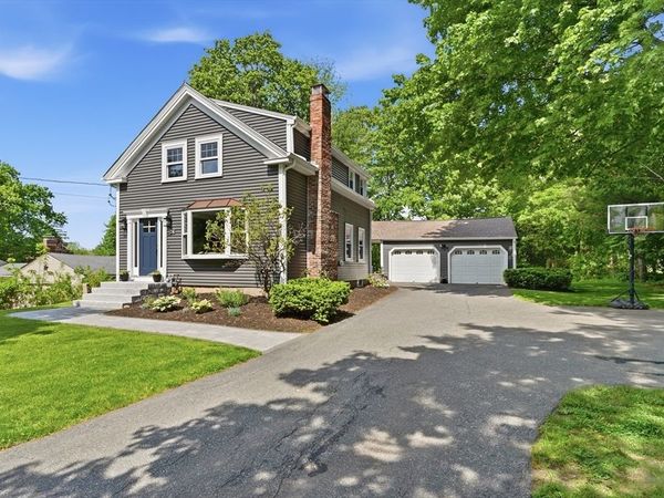24 Worcester St, Grafton, MA 01519