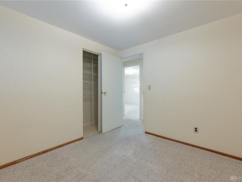 3689 Elmira Drive, Kettering, OH 45439 Photo 14
