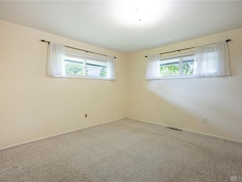 3689 Elmira Drive, Kettering, OH 45439 Photo 16