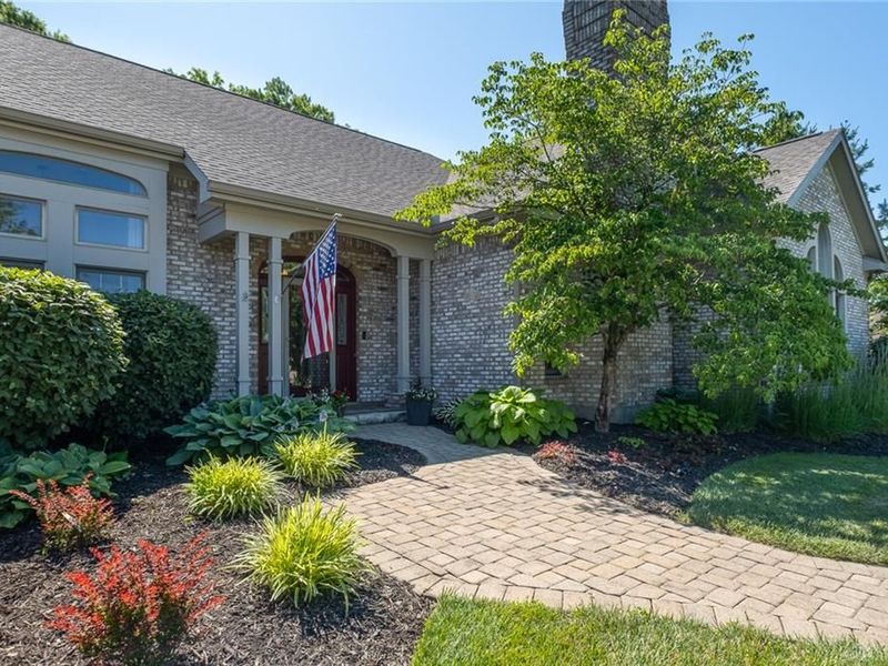 572 Towncrest Drive, Beavercreek, OH 45434 Photo 2