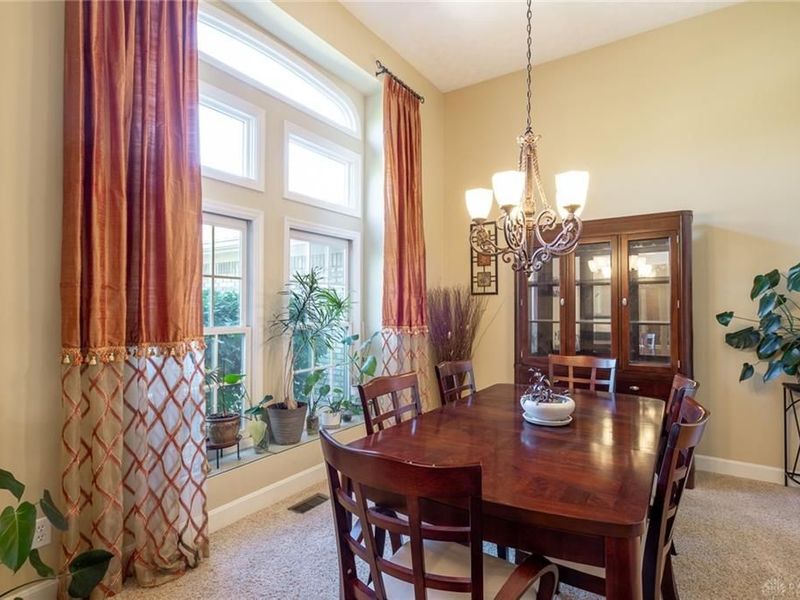 572 Towncrest Drive, Beavercreek, OH 45434 Photo 6