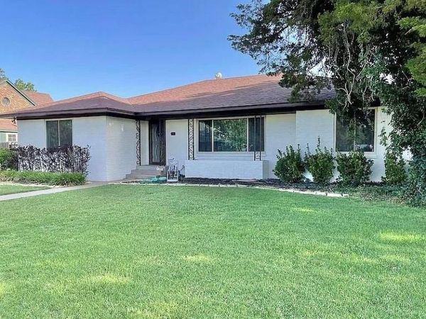 805 W 3rd Street, Quanah, TX 79252