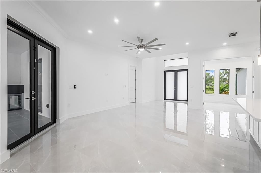 2840 Golden Gate Blvd W, Naples, FL 34120 Photo