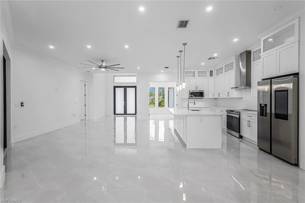2840 Golden Gate Blvd W, Naples, FL 34120 Photo