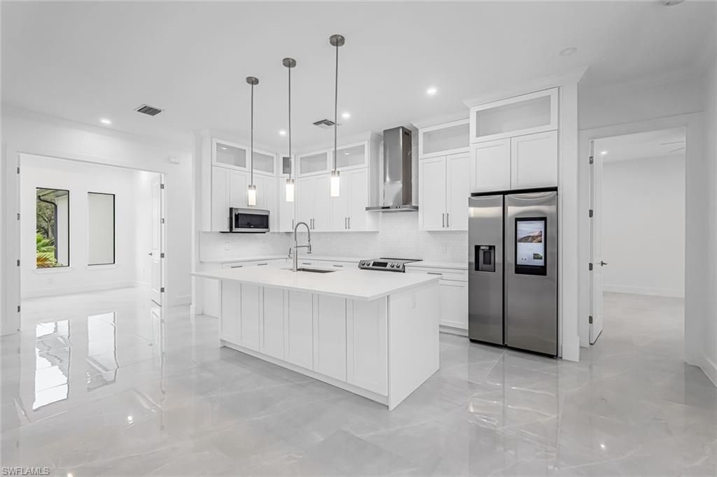 2840 Golden Gate Blvd W, Naples, FL 34120 Photo