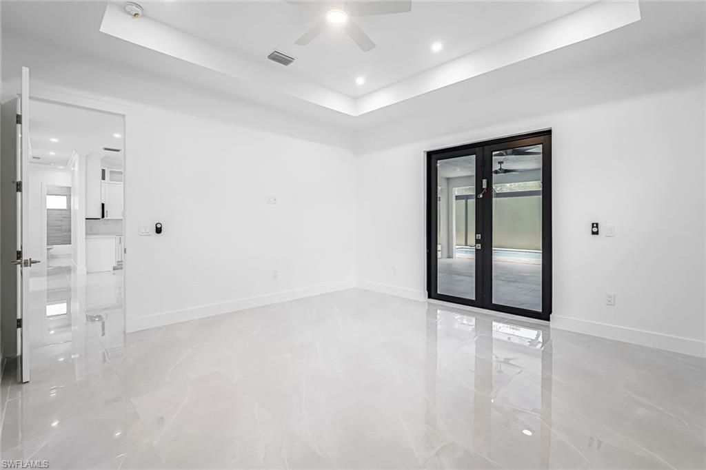 2840 Golden Gate Blvd W, Naples, FL 34120 Photo