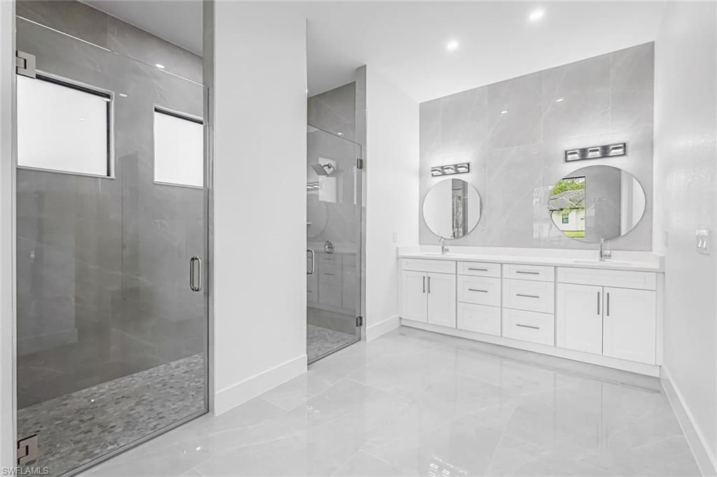 2840 Golden Gate Blvd W, Naples, FL 34120 Photo