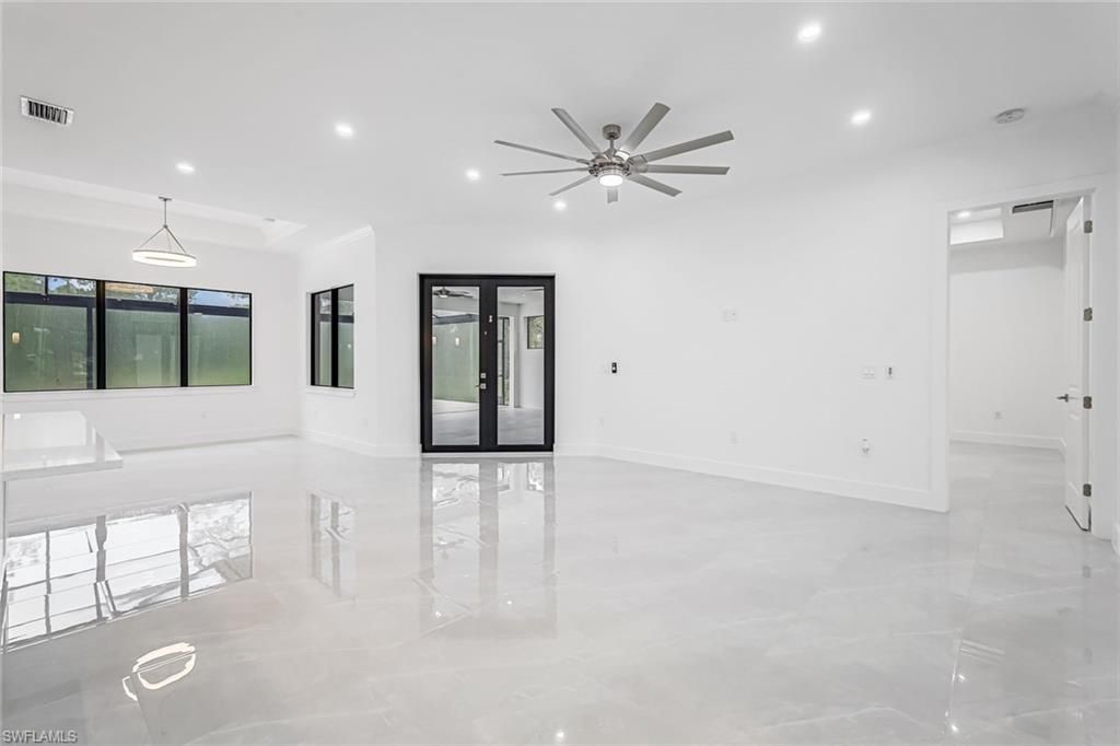 2840 Golden Gate Blvd W, Naples, FL 34120 Photo