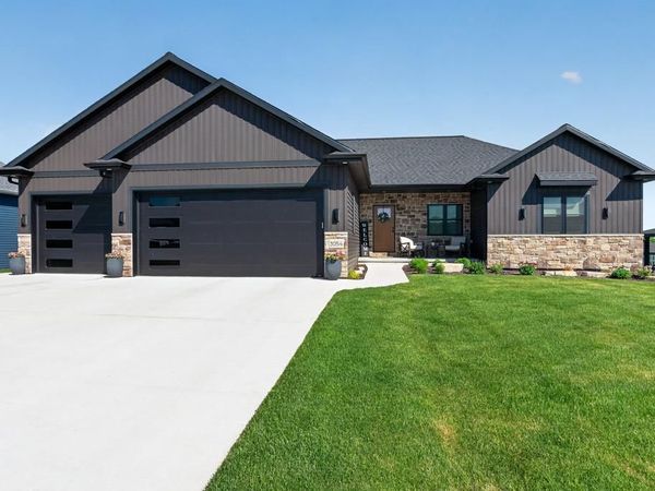 3054 STONE FENCE PLACE, Green Bay, WI 54311