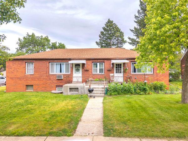 6803 Schneider Avenue , Hammond, IN 46323