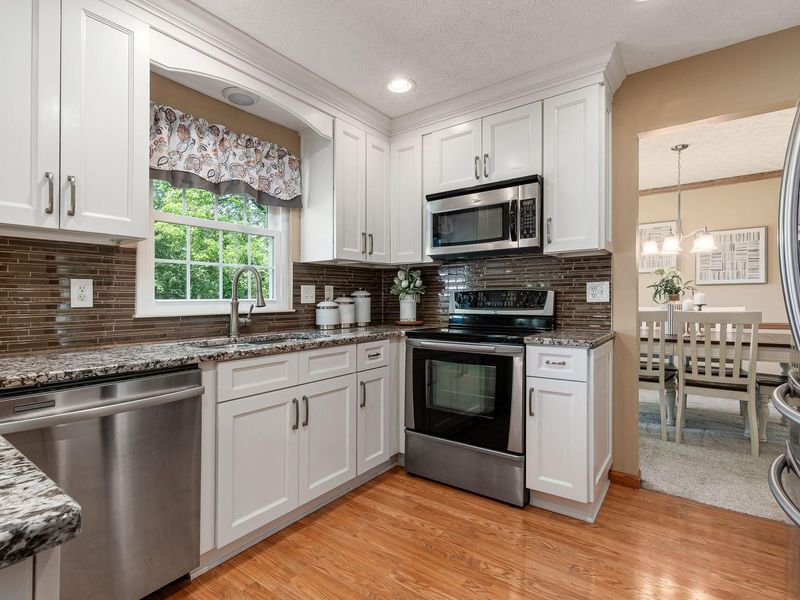 2070 Shirlene Drive , Grove City, OH 43123 Photo 13