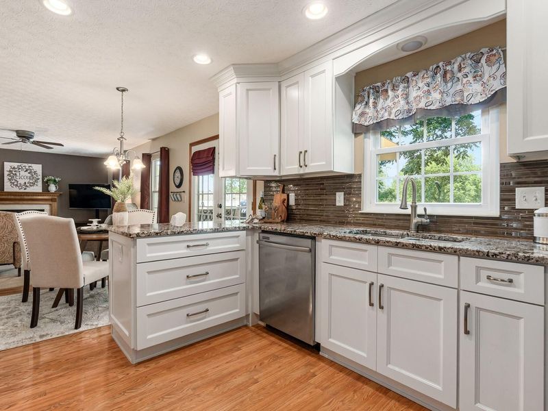 2070 Shirlene Drive , Grove City, OH 43123 Photo 16
