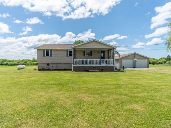 9368 Middle Road , Dexter, NY 13634