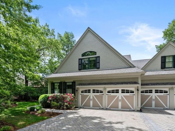 48 Summit Rd, Unit 9, Belmont, MA 02478