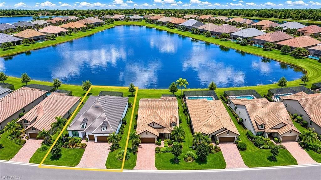 7478 Winding Cypress Dr, Naples, FL 34114 Photo