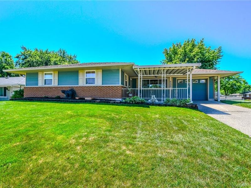 6500 Lemans Lane, Huber Heights, OH 45424 Photo 3