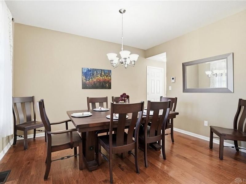 682 Quill Road, Beavercreek, OH 45430 Photo 4