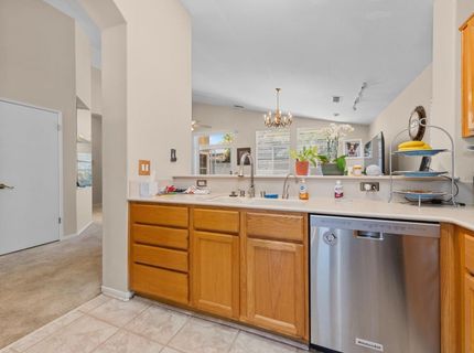 300 Whiterose Ct, Roseville, CA 95747 Photo