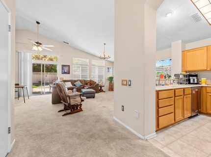 300 Whiterose Ct, Roseville, CA 95747 Photo