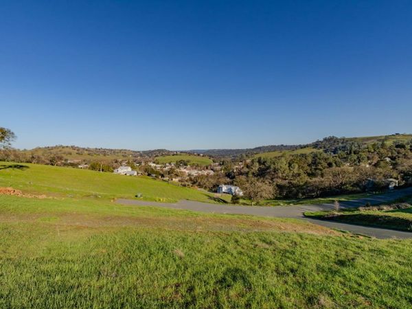 52-A David Dr, Sutter Creek, CA 95685