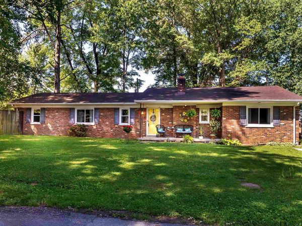 121 S Tennessee Street, Chandler, IN 47601