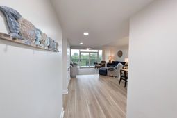 423 Parker Dr.  photo 4