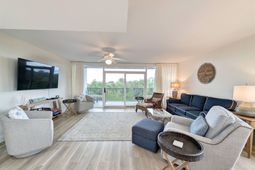 423 Parker Dr.  photo 4