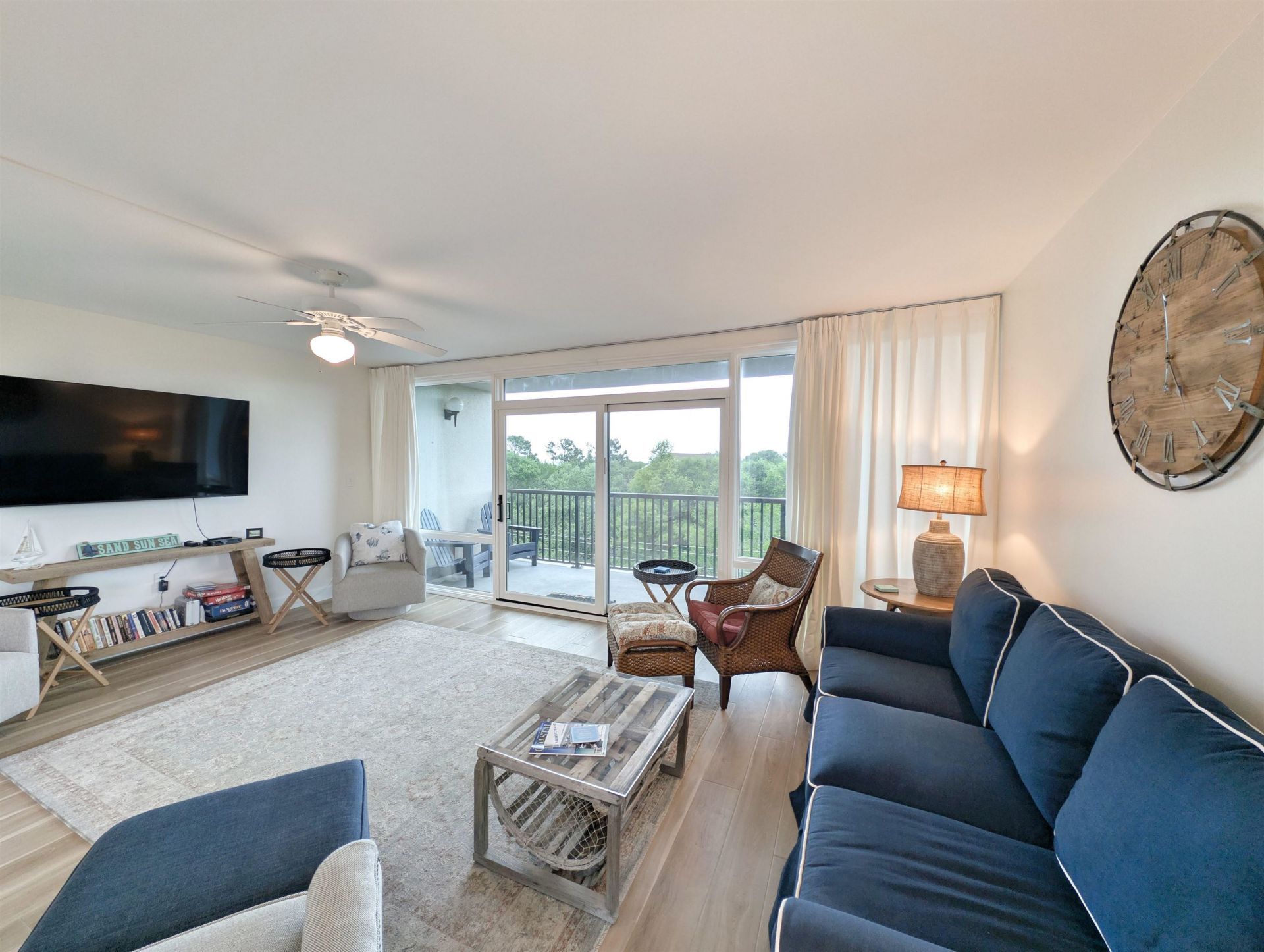 423 Parker Dr.  Photo 6