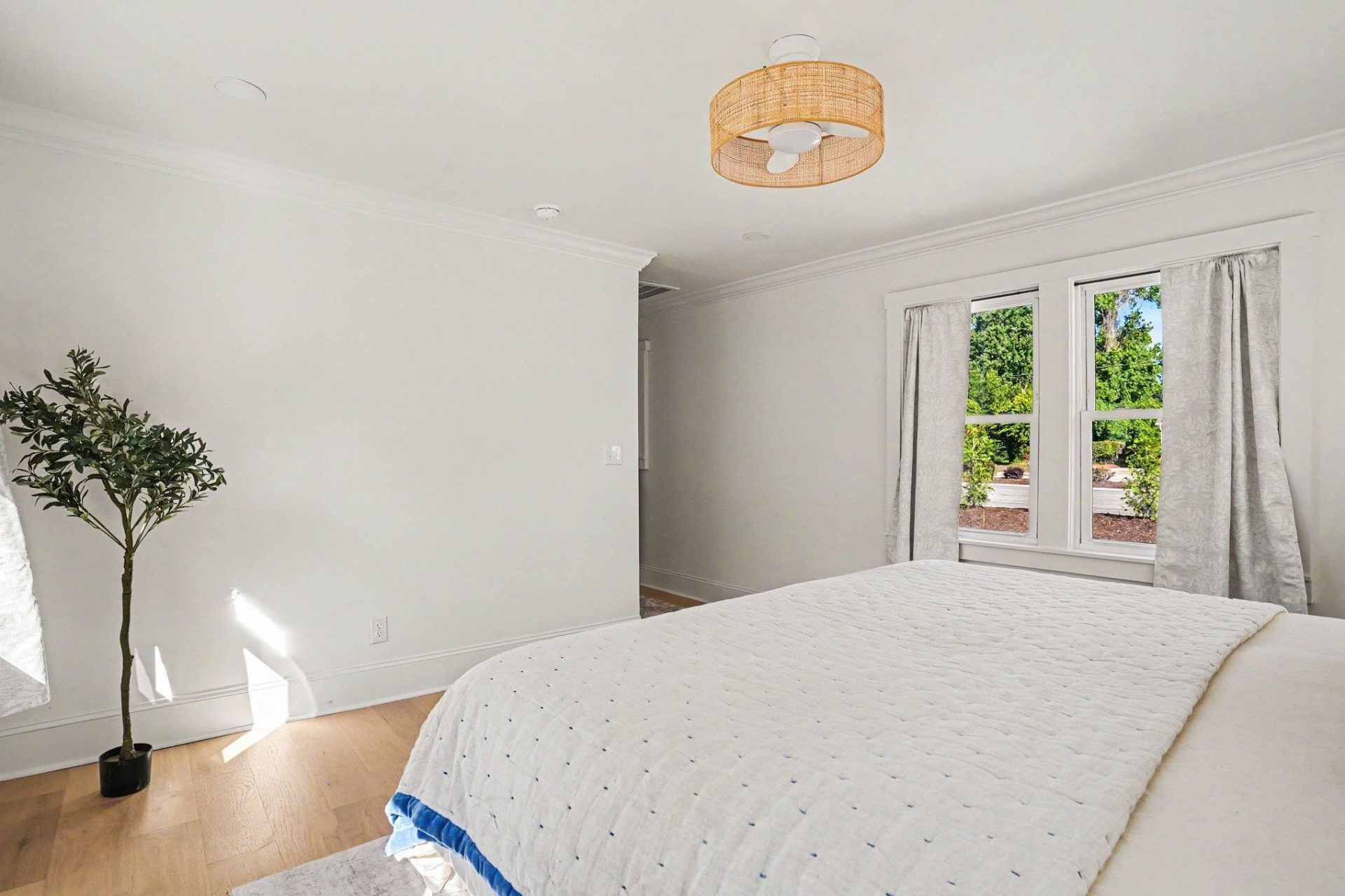 5604 N Kings Hwy. Photo 13