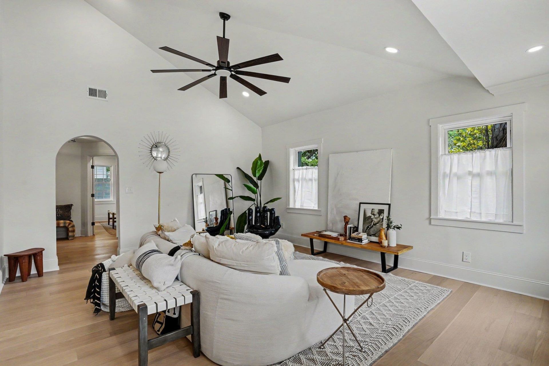 5604 N Kings Hwy.  Photo 14