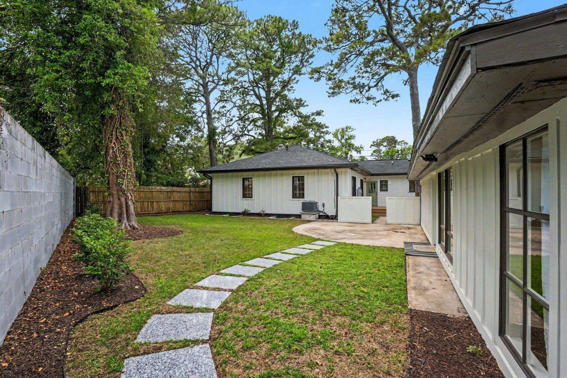 5604 N Kings Hwy.  Photo 40
