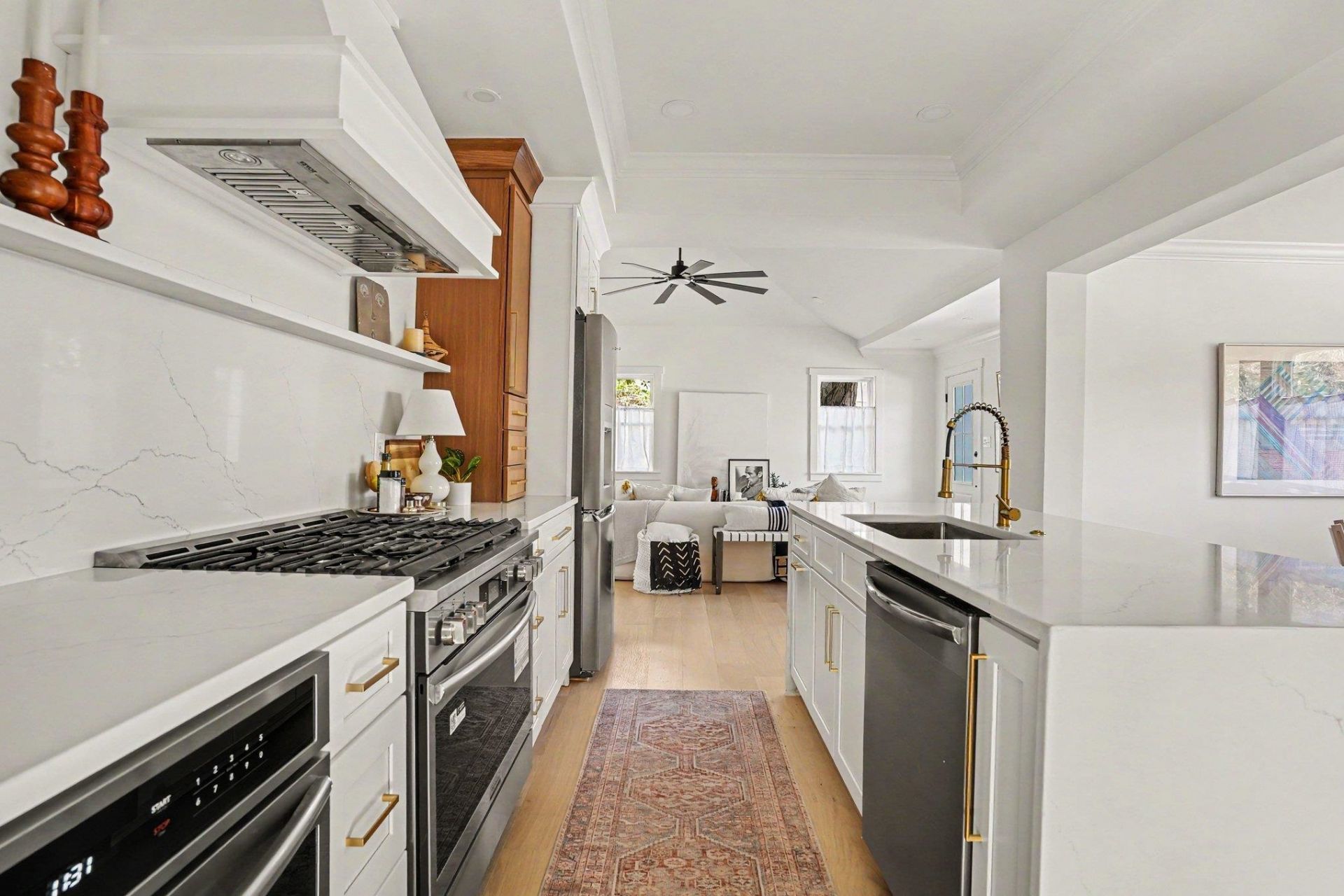 5604 N Kings Hwy. Photo 5