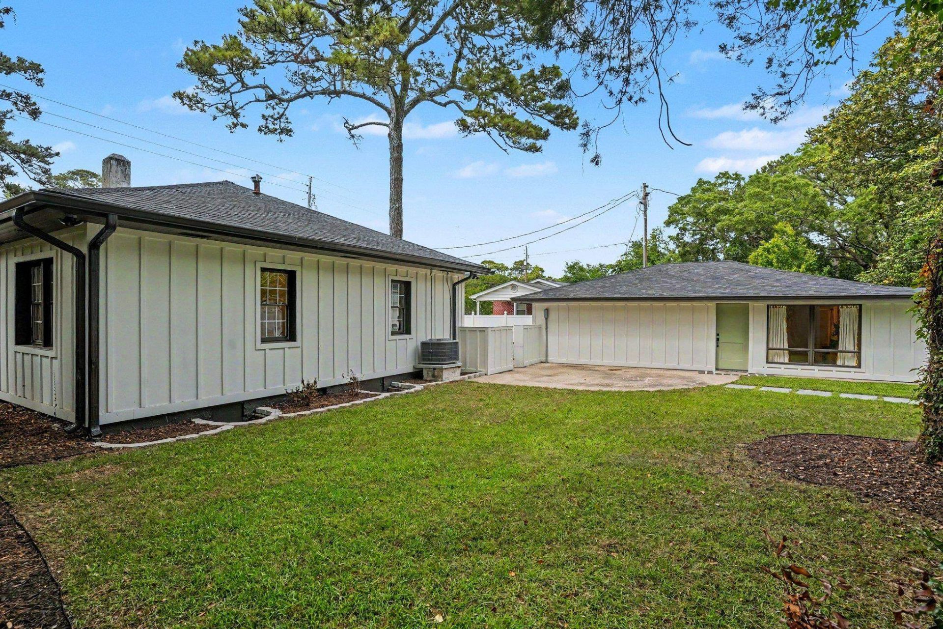5604 N Kings Hwy.  Photo 55