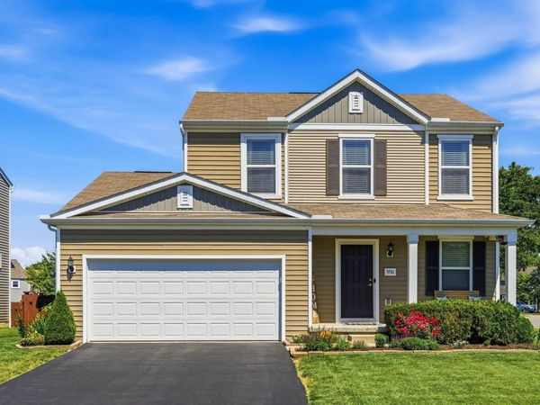 3930 Snowshoe Avenue, Grove City, OH 43123