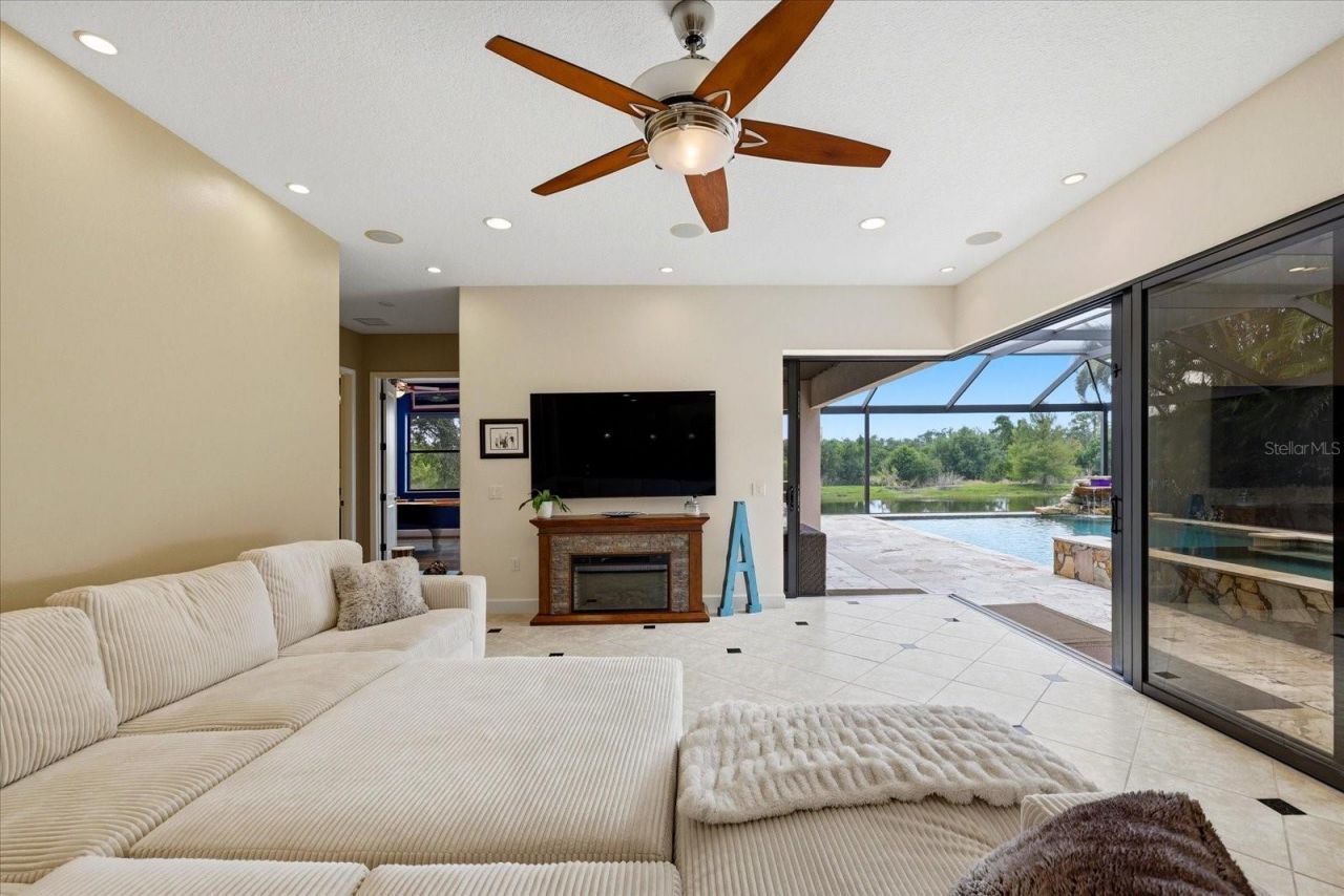 14614 Sundial Place, Bradenton, FL 34202 Photo