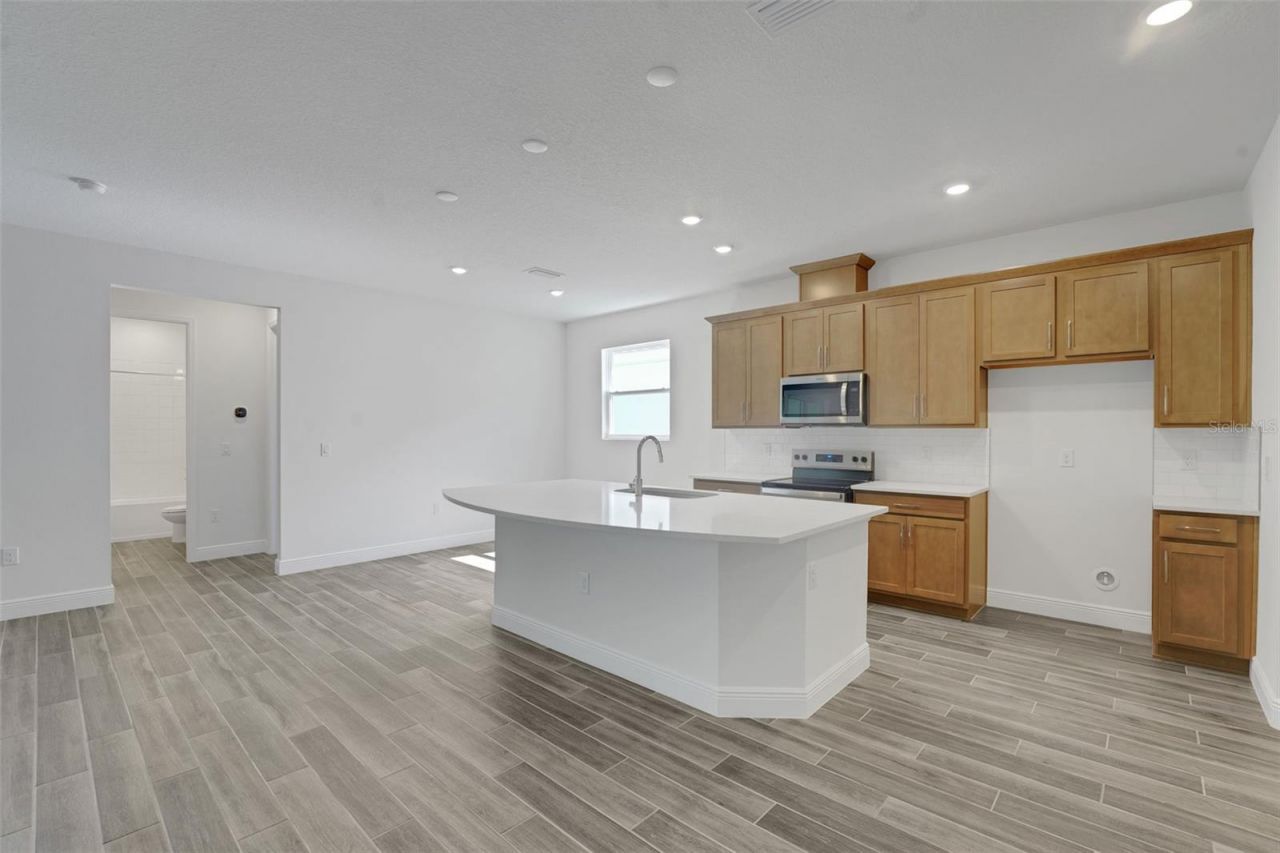 17546 Valleywood Parkway , Land O Lakes, FL 34638 Photo