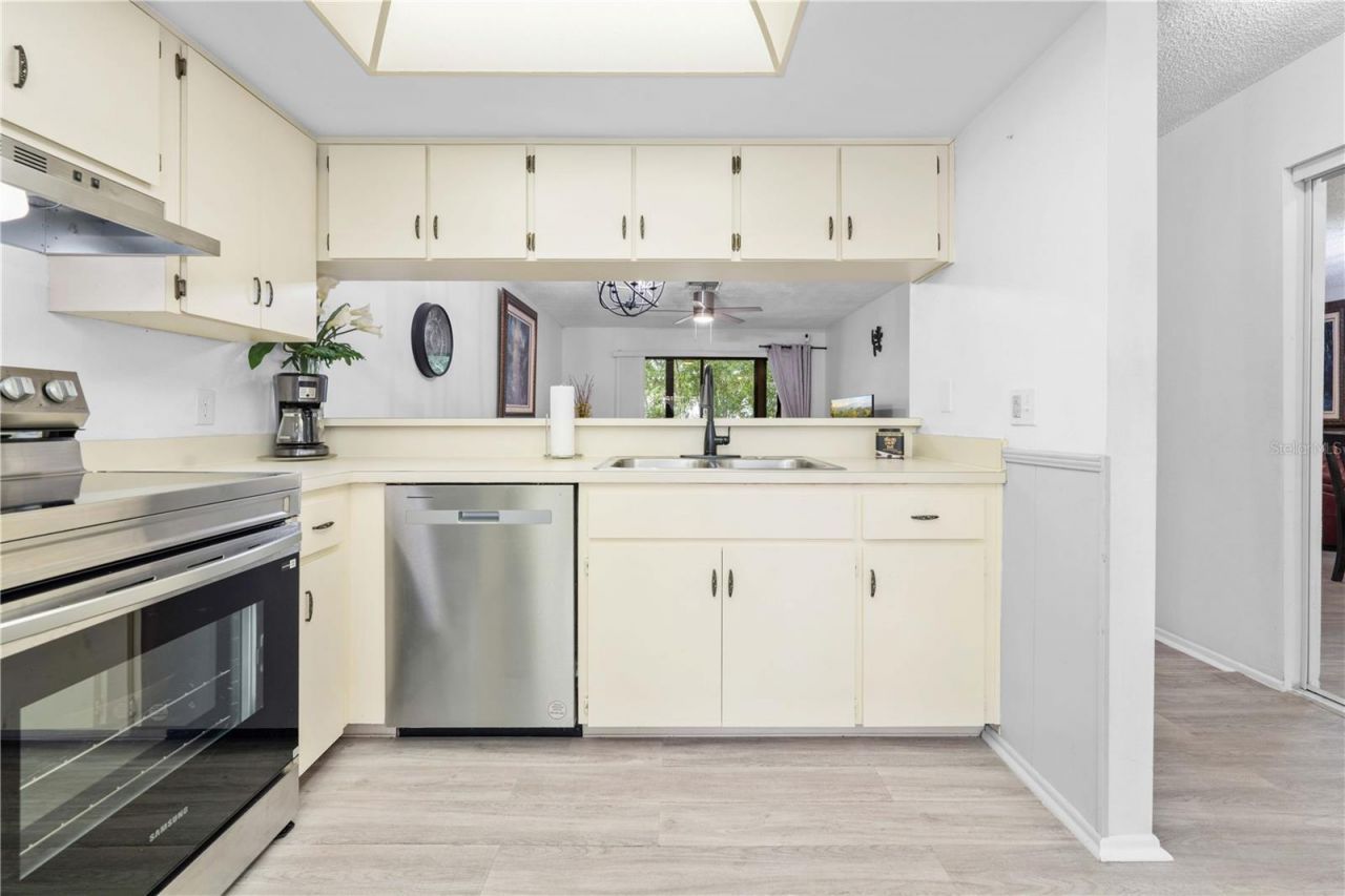2139 Sea Pines Court , Spring Hill, FL 34606 Photo