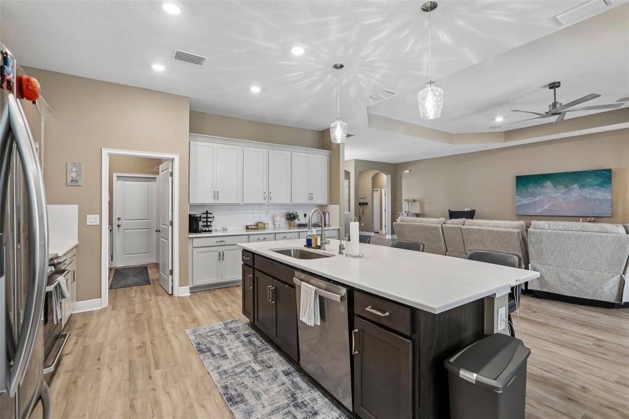 902 Tierra Dr , Spring Hill, FL 34609 Photo