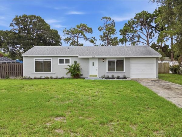 1091 24th Place SW, Vero Beach, FL 32962