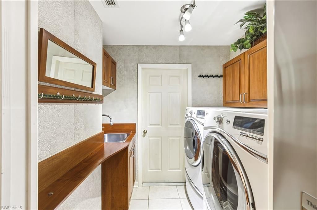 2038 NW 3rd Ter, Cape Coral, FL 33993 Photo