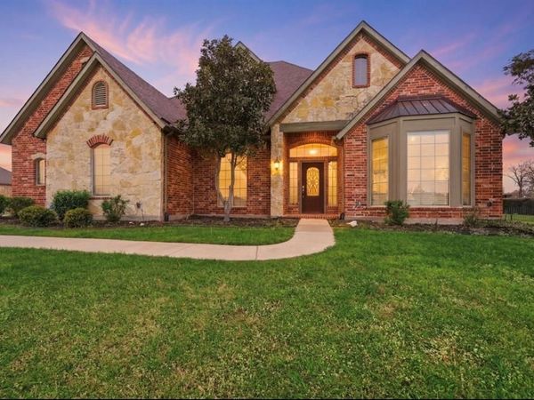 132 Silver Rose Boulevard, Burleson, TX 76028