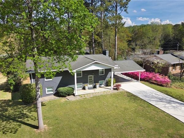 677 Hillandale Circle SW, Marietta, GA 30064