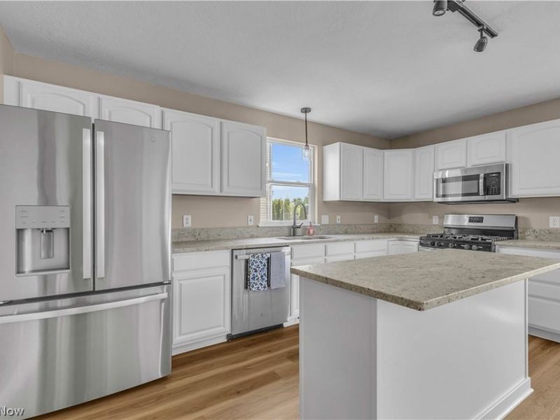 966 Chadwick Lane, Medina, OH 44256 Photo 9