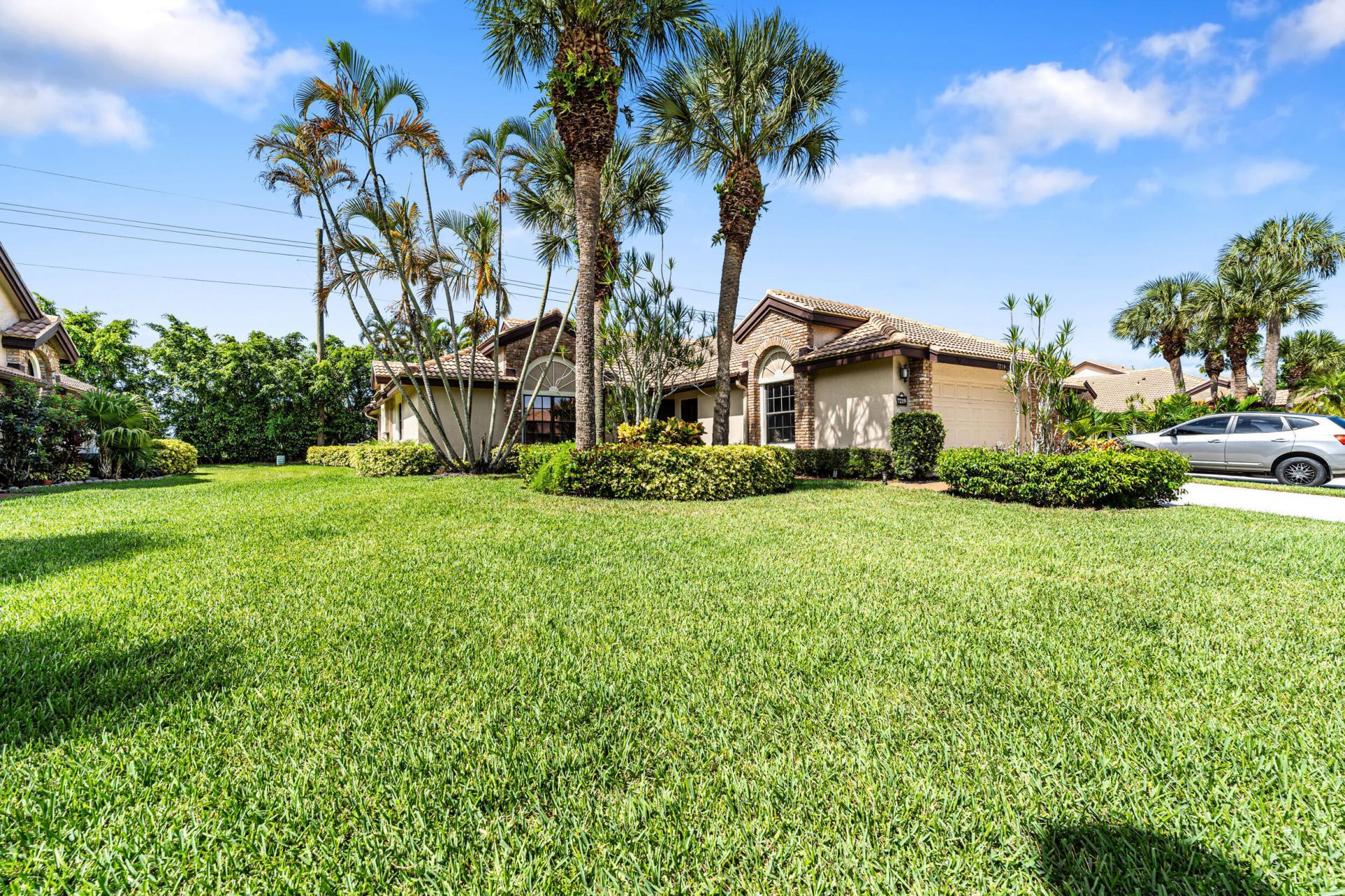 7219 Le Chalet Boulevard, Boynton Beach, FL 33472 Photo