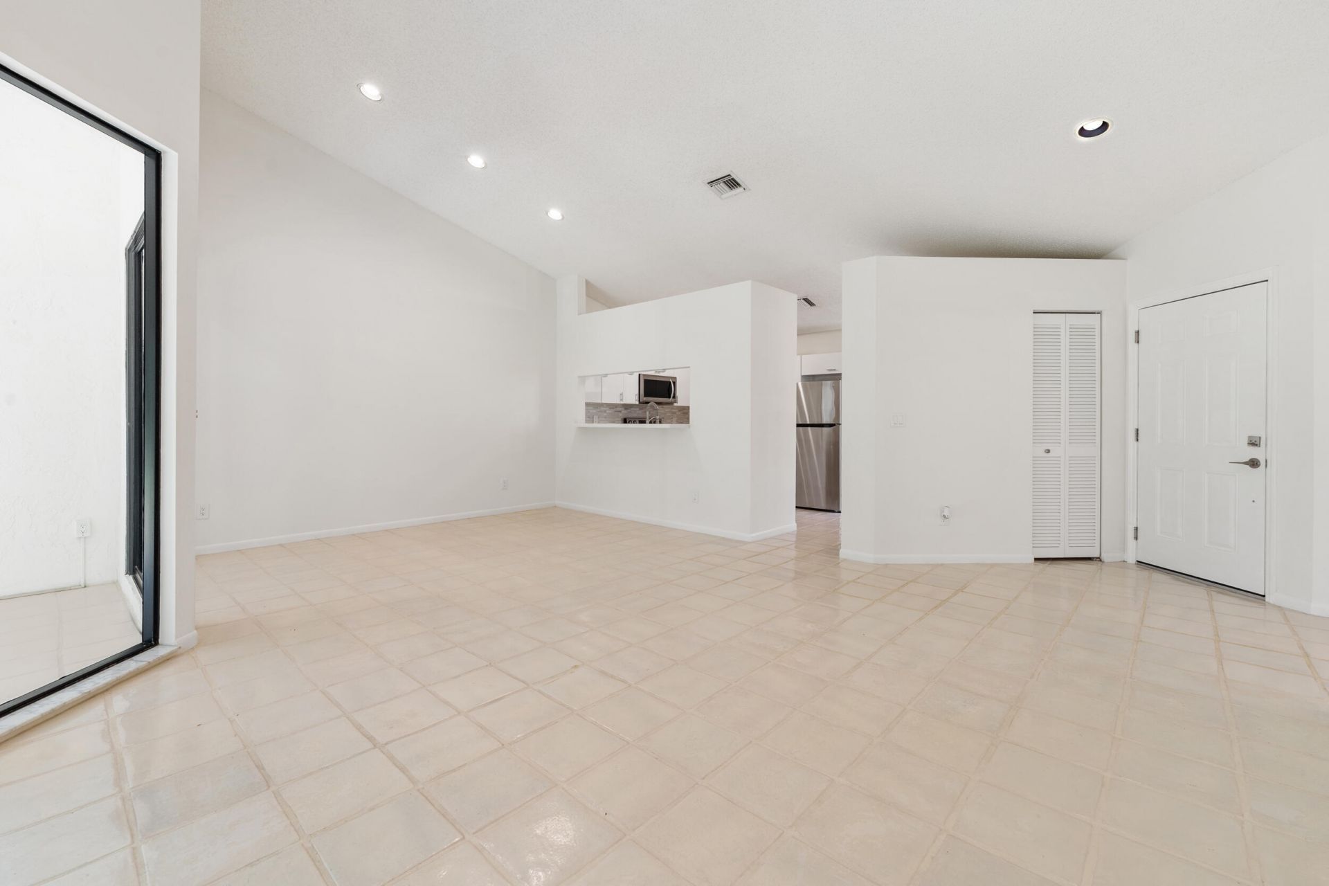 7219 Le Chalet Boulevard, Boynton Beach, FL 33472 Photo