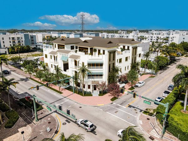 102 SE 5th Avenue, Unit 8, Delray Beach, FL 33483